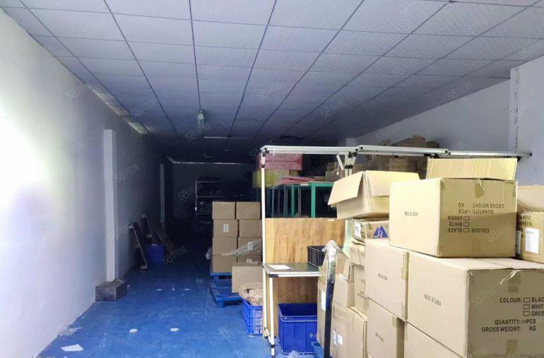 公明107国道旁厂房招租3楼900，车间全新地平漆，好招工