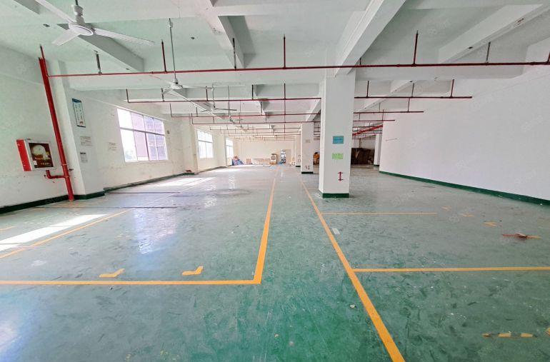 光明原房东工业园有多套200到2000的厂房仓库出租精装修