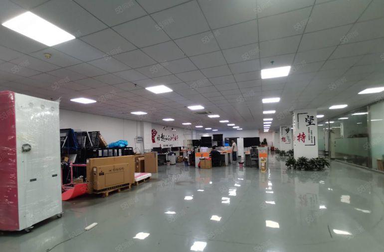 200平起租，公明马山头原房东红本大型园区楼上整层1500平