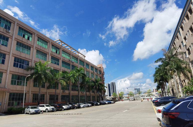 光明地铁口圳美村委厂房出租2000平 实际面积出租 带精装修