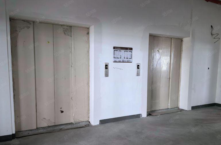 光明红本实际面积单层6000平6部货梯可分租花园式厂房有配套