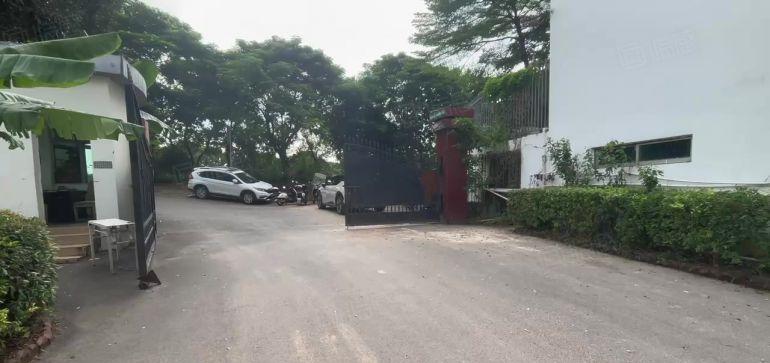 光明北环路边原房东钢构3800平滴水12米出租