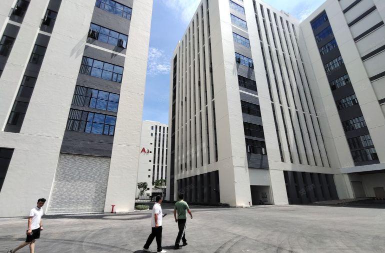深圳光明全新独院厂房出租30万平方，分租500平方起租