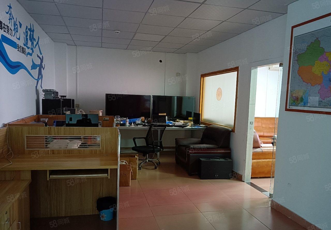 公明长圳新出二楼标准厂房出租800平带装修带吊机口