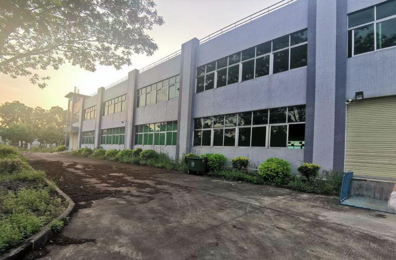 18元起租光明公明合水口地铁口厂房出租100平方起租大小可分