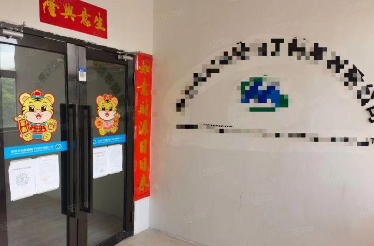 （实际面积出租）原房东厂房公明田寮550平一整层，现成吊机口