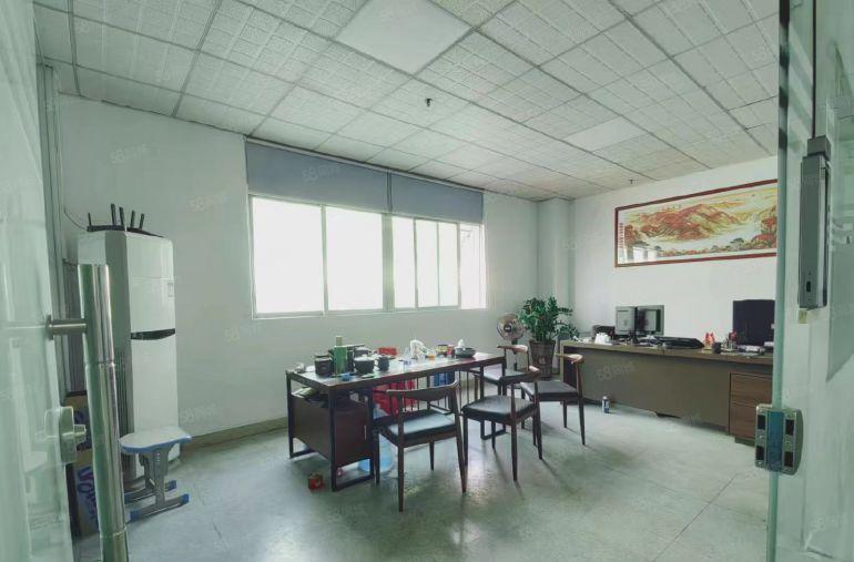 （欢迎咨询）公明根竹园厂房出租，600平精装无转让费，好招工