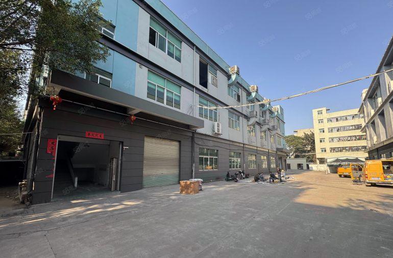 光明地铁口小独院1至3层3000平原房东实际面积厂房出租