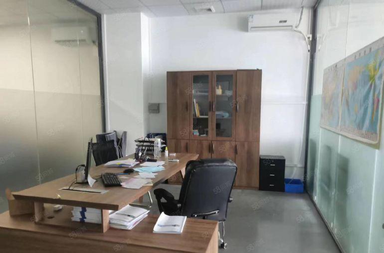 公明镇中心重工业厂房出租850平带多间精装办公室，5吨货梯