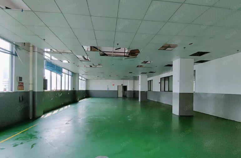 今日靓盘原房东厂房1000平车间干净明亮适合电子，CNC等