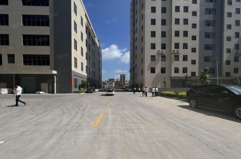 光明国企高新企业开发商直租厂房2300平方出租带租金人才补贴