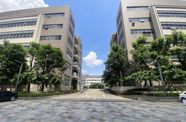 光明凤凰城地铁口原房东6000平精装修厂房出租办公一百平分租