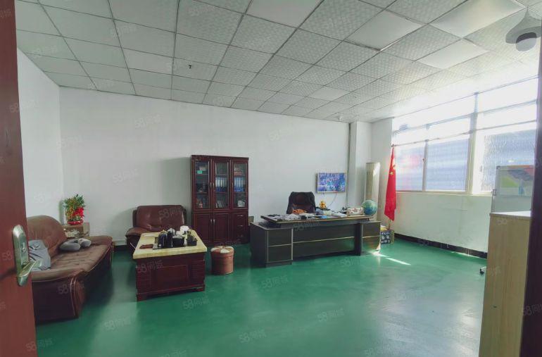 公明上村重工业厂房出租750平园区形象好，停车免费，好招工