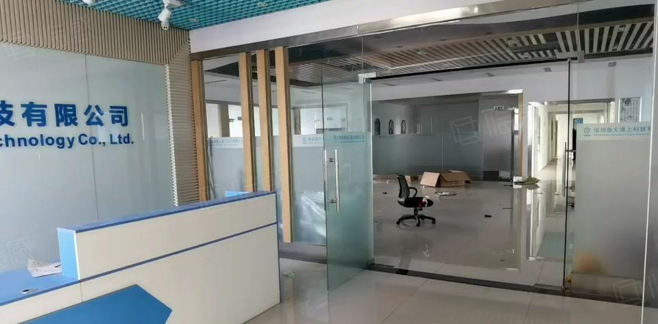 光明地铁口原房东红本厂房出租1500平米带装修不用转让费