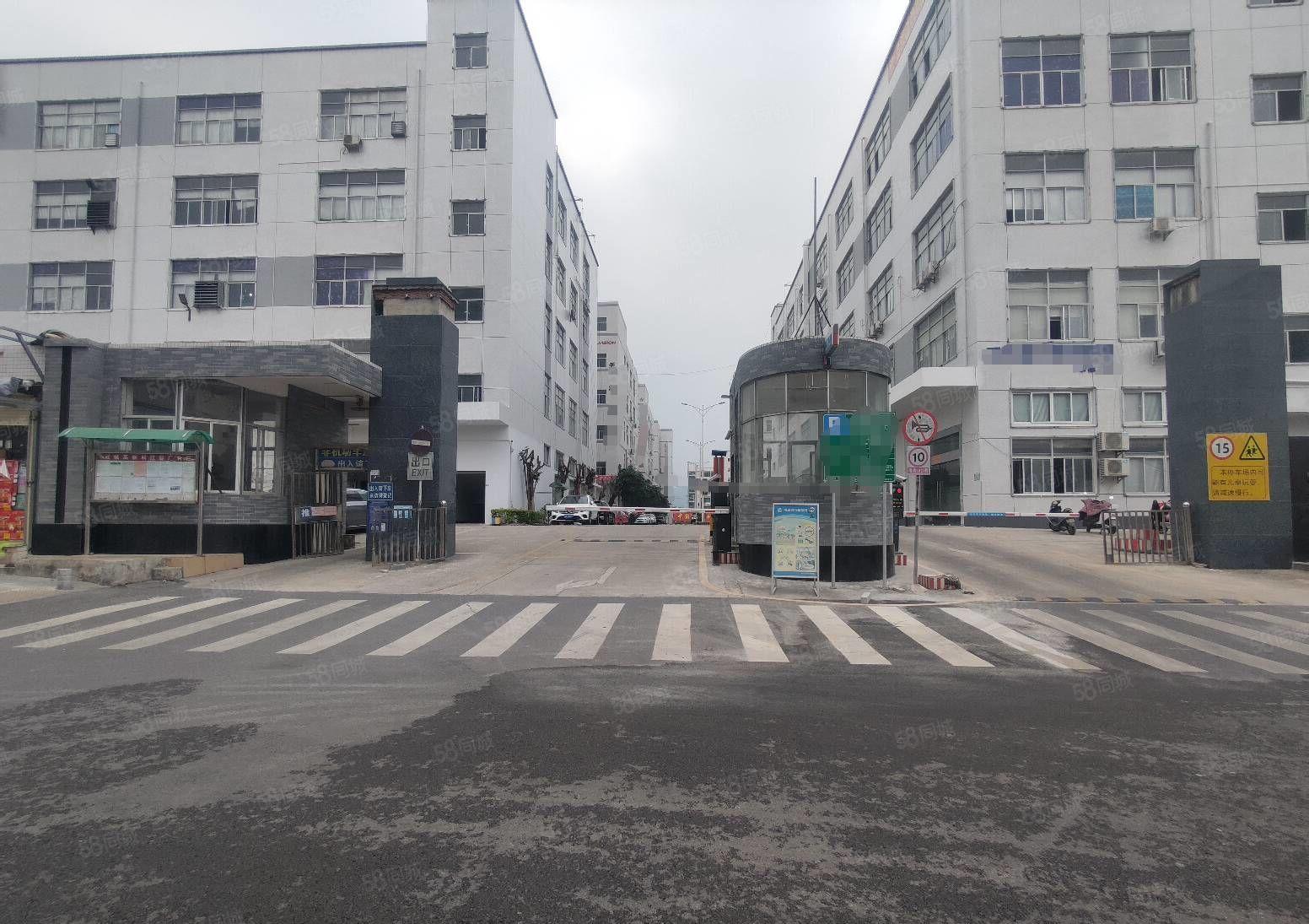 光明新空出大型工业园楼上带精装修厂房1200平，现成装修