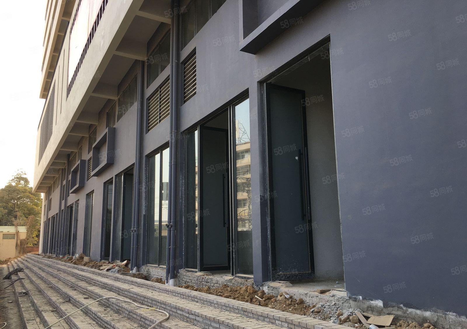 临深圳光明商铺业主出租，黄江临街一楼80平37间全新联排商铺