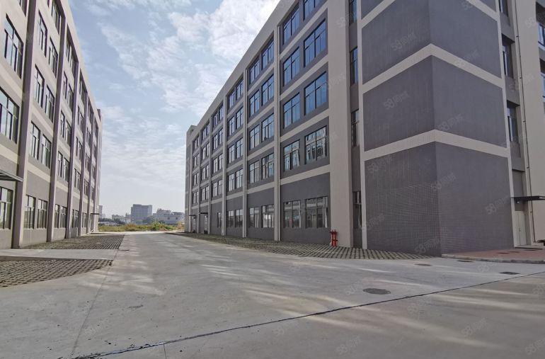 光明合水口原房东独门独院5000平厂房出租，带装修大小可分