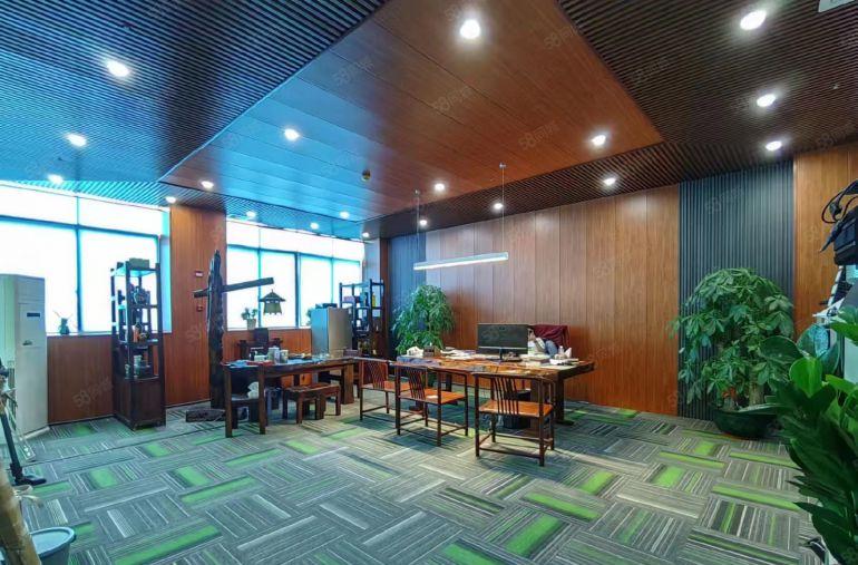 （公明豪华装修厂房出租）无转让费，3楼1050平，现成家私