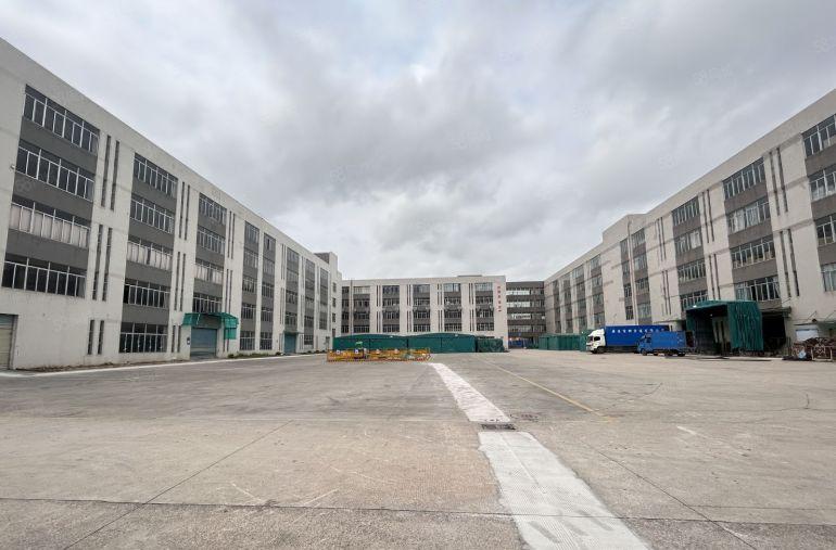 深圳市光明区高新产业园 单层面积3600平 空地大 合同期长