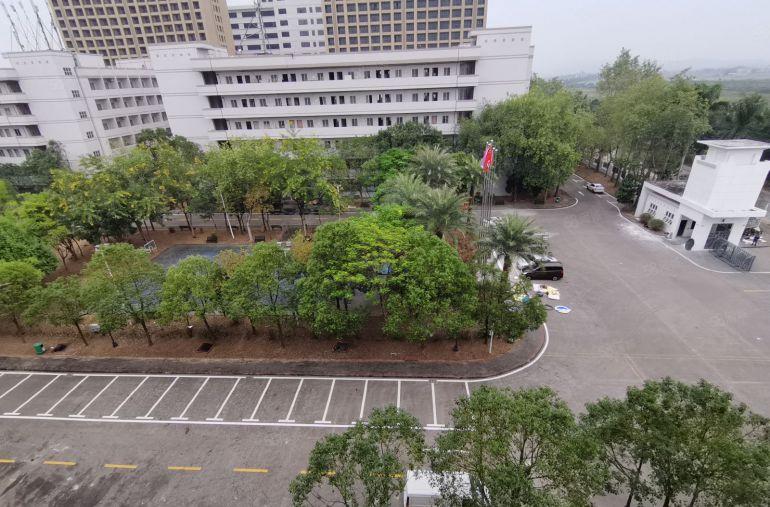 光明原房东花园式工业园二楼1800平出租带豪华装修办公室车间