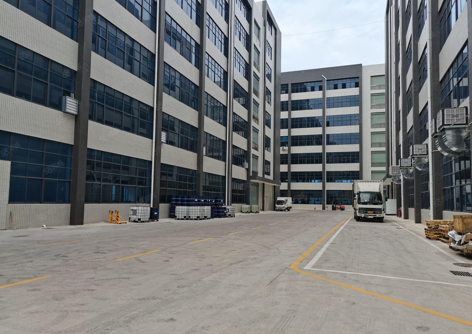 公明高新园区带精装修5000平厂房出租超大空地500平起分租