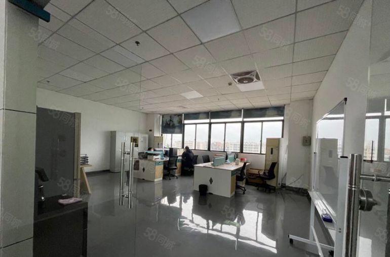 上村标准厂房2楼1200可分，精装修，两台两吨梯