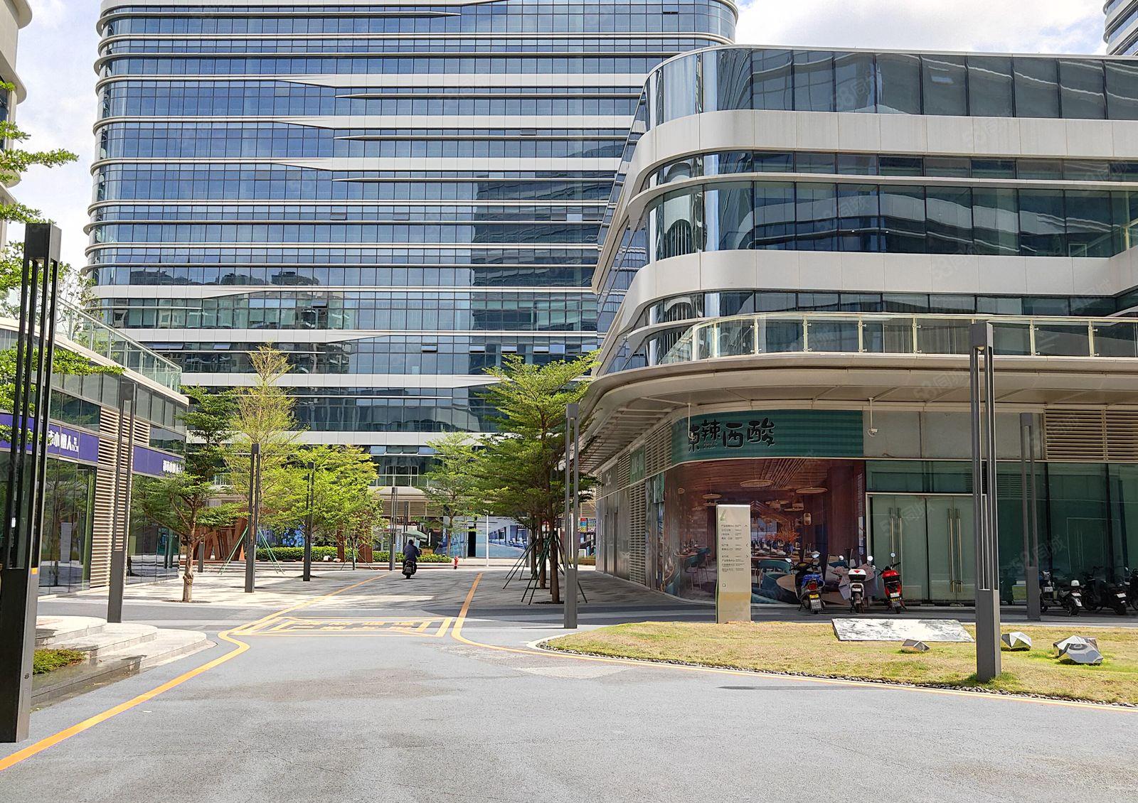 光明凤凰城地铁口30万平高新生产研发办公产业园，大小可分租