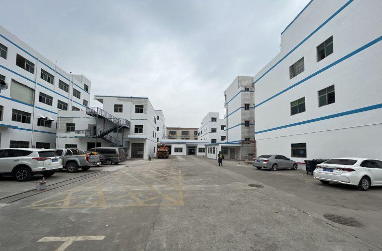 多栋独门独院厂房40000平方米出租 可分租