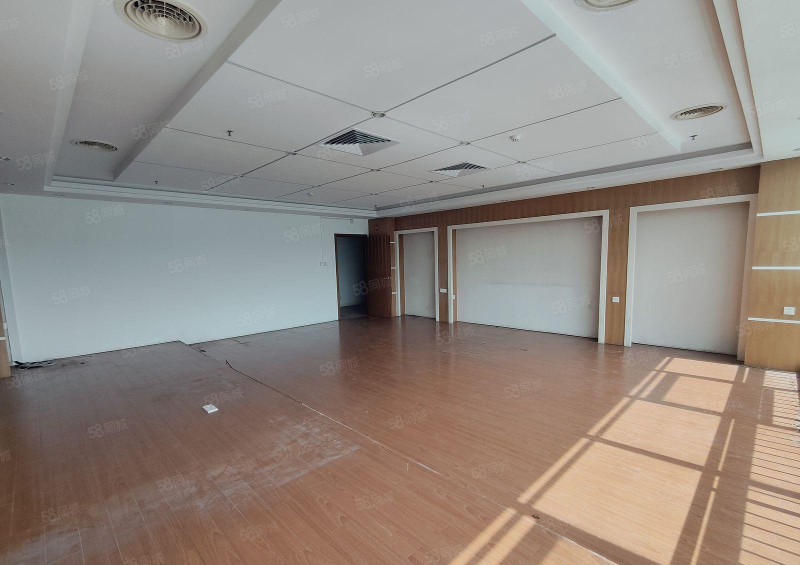 光明公明楼村600平米小型厂房出租公常路边上方便大车进出精装