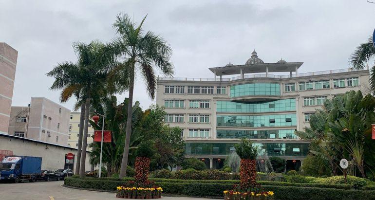 光明地铁口旁高新工业园800平起租实际面积原房东可做研发生产