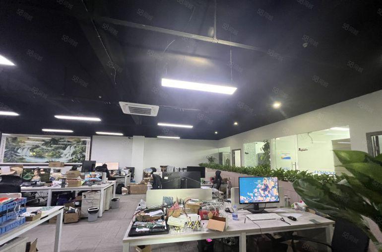 光明甲子塘精装修办公室3楼整层2400平米水电齐全