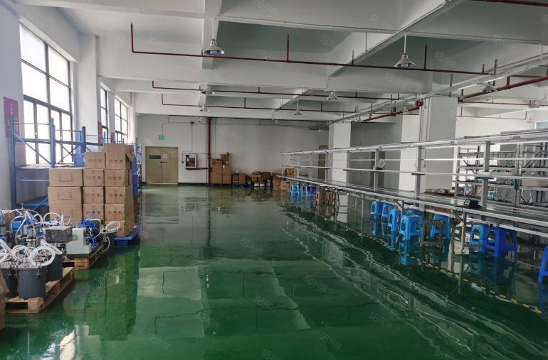 公明马田街道1580平精装修厂房出租 带办公室有卸货平台3吨