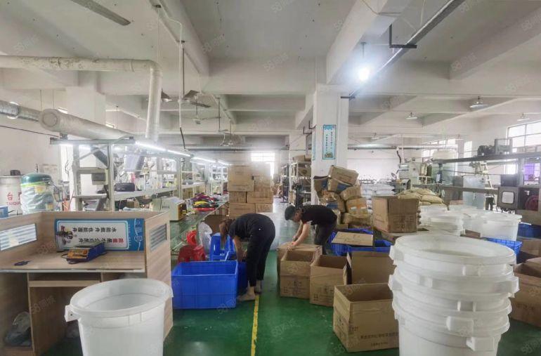 公明李松朗原蓝牙耳机厂房出租（1000平带电池仓，无转让费）