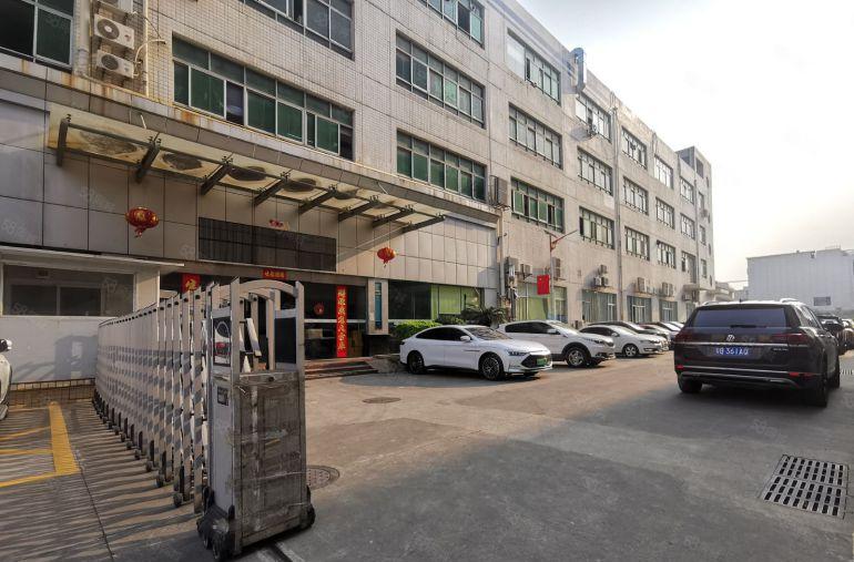 公明田寮楼上厂房出租（1500平，19元）房东急租免租二月