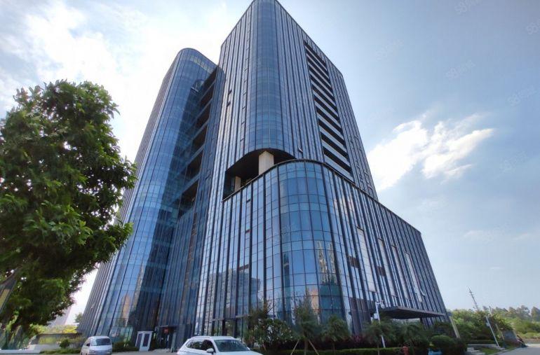 地铁口光明甲级写字楼研发生产，免租长可达半年