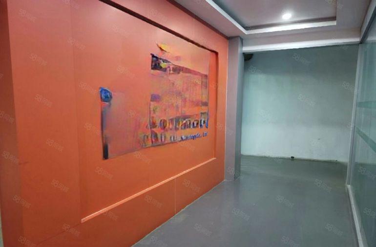 公明楼村原显示屏厂出租800平带无尘车间，3吨货梯，好招工