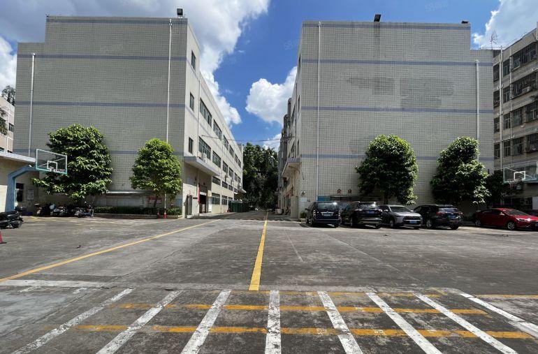 光明原房东实际面积大空地大园区2楼700平，停车位充足