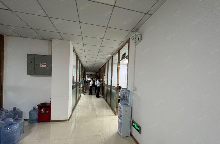 光明大街地铁站3楼600平4楼400平豪装 车位充足