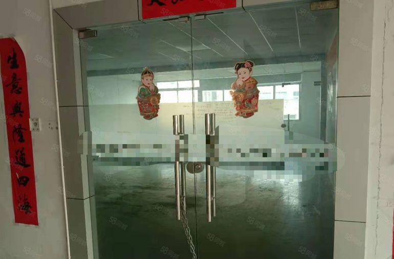 公明楼村经典小厂房招租350平，价格便宜，交通方便，格局方正