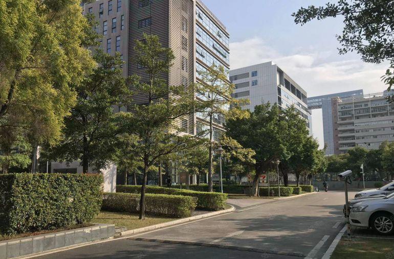 光明甲子塘社区松柏路2平方原房东厂房出租200平方起分