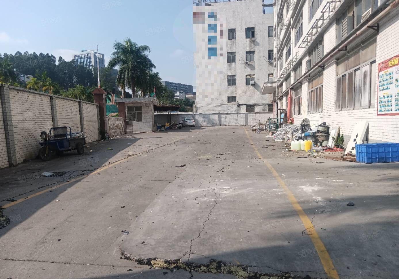 公明马三头新出厂房楼上850平方水电齐全一整层