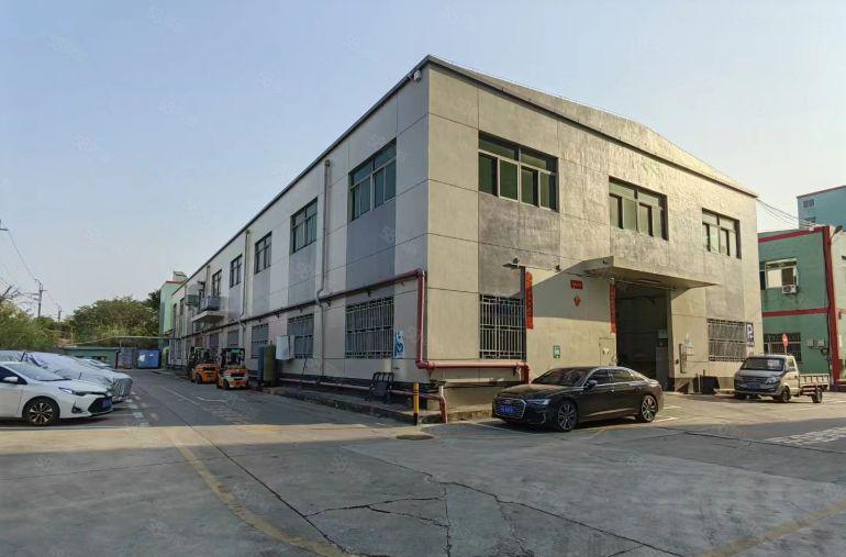 公明圳美光侨路旁钢构厂房1020平，带阁楼办公室，水电主线