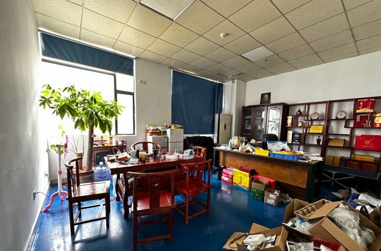 无转让费！光明楼上整层精装厂房出租1800平，重工业！