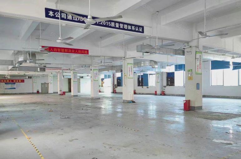 公明楼村厂房，仓库出租800，1800，2400平大车进出便