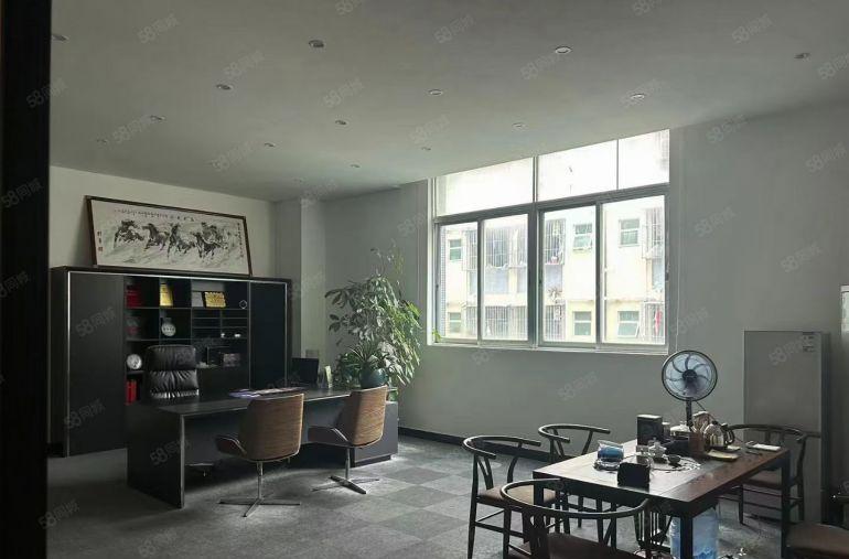 光明新出楼上精装修整层1000平厂房出租原房东使用率高带红本