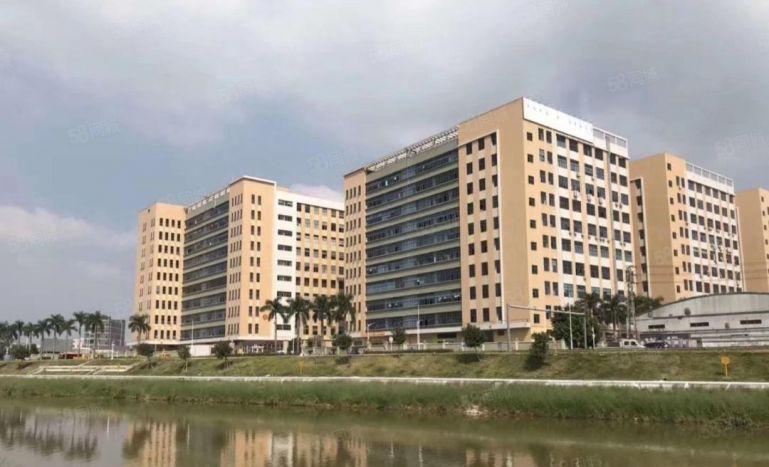 （公明上村原房东红本厂房）3500平，5吨货梯，有卸货平台