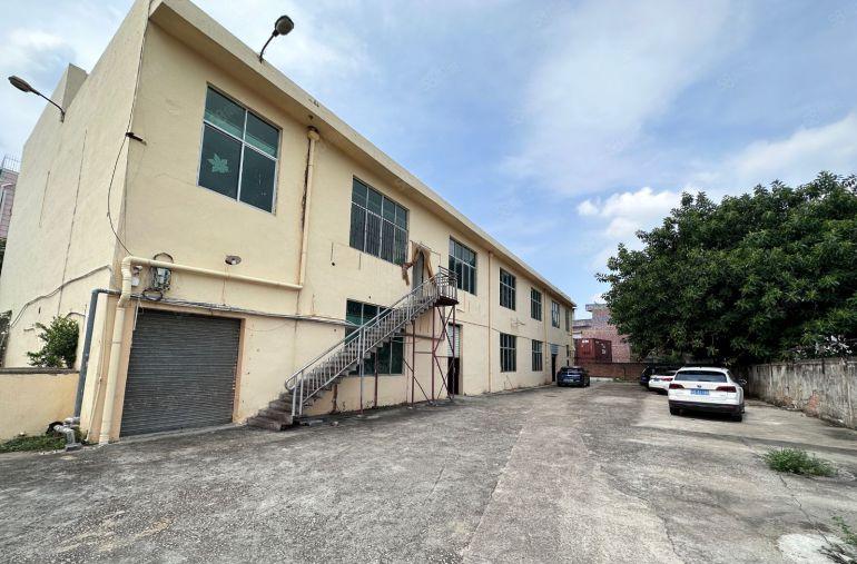 公明经典两层小独院2000平，空地2000平，好招工，高速口