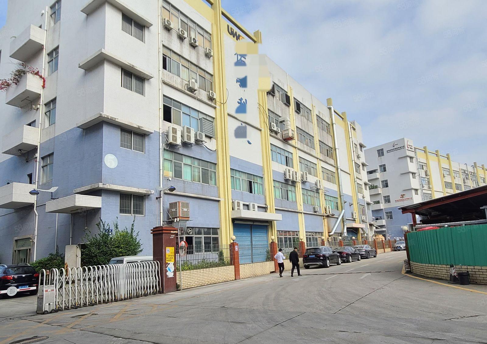 公明北环大道旁双高速出入口大型重工业园区