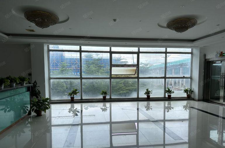 一手房东一二楼4800平带办公室精装修一楼6米带现成航车分租