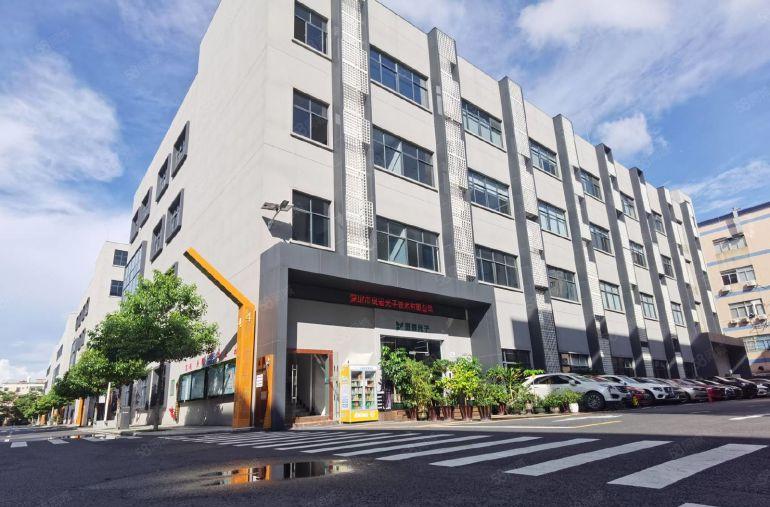 光明新出楼上精装修整层1000平厂房出租原房东使用率高带红本